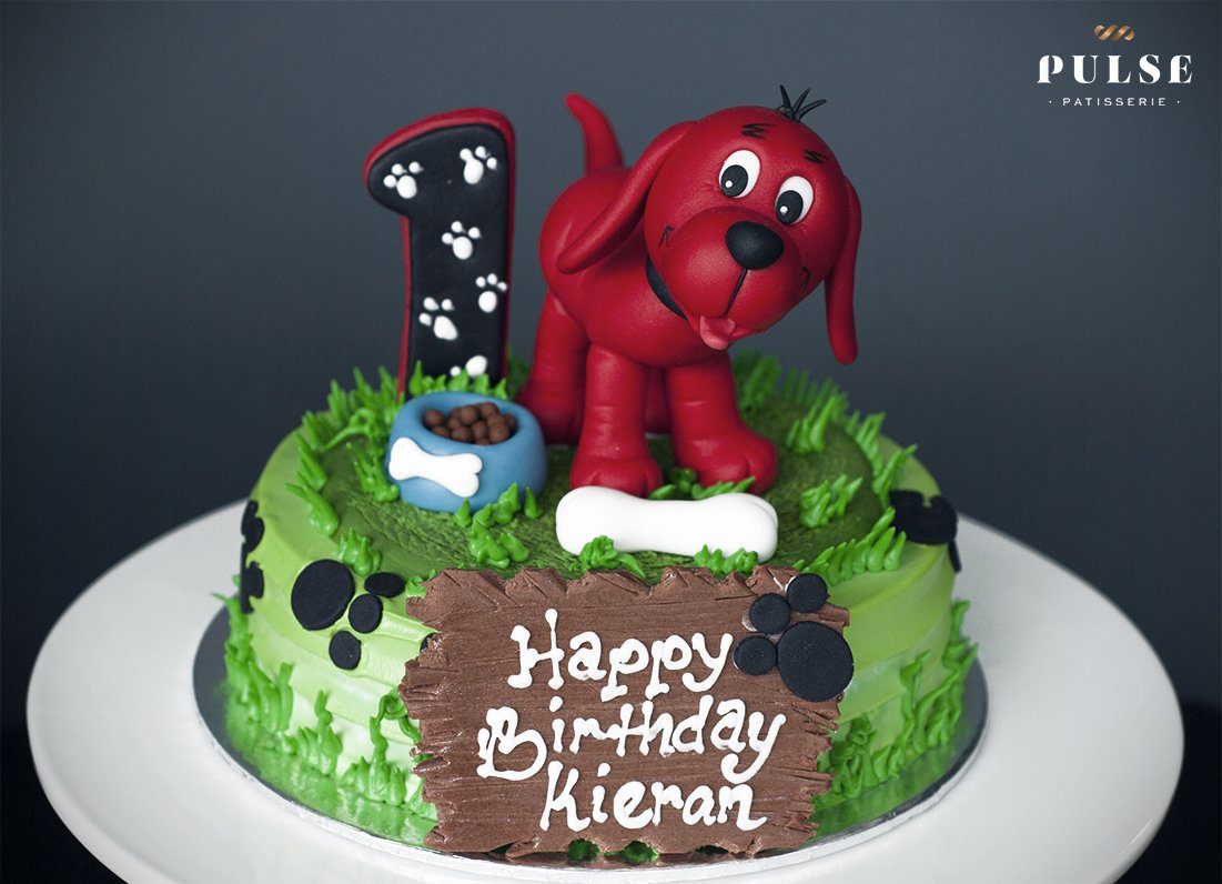 Clifford birthday clearance cake