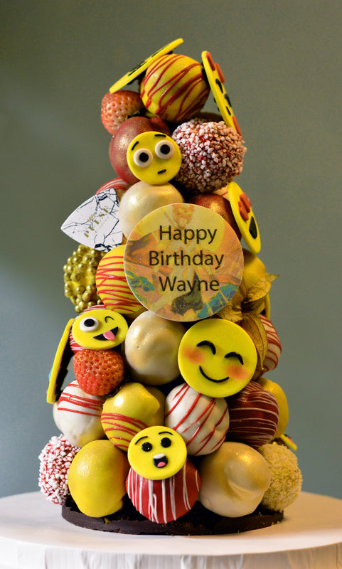 EMOJI TOWER Croquembouche Pulse Patisserie 