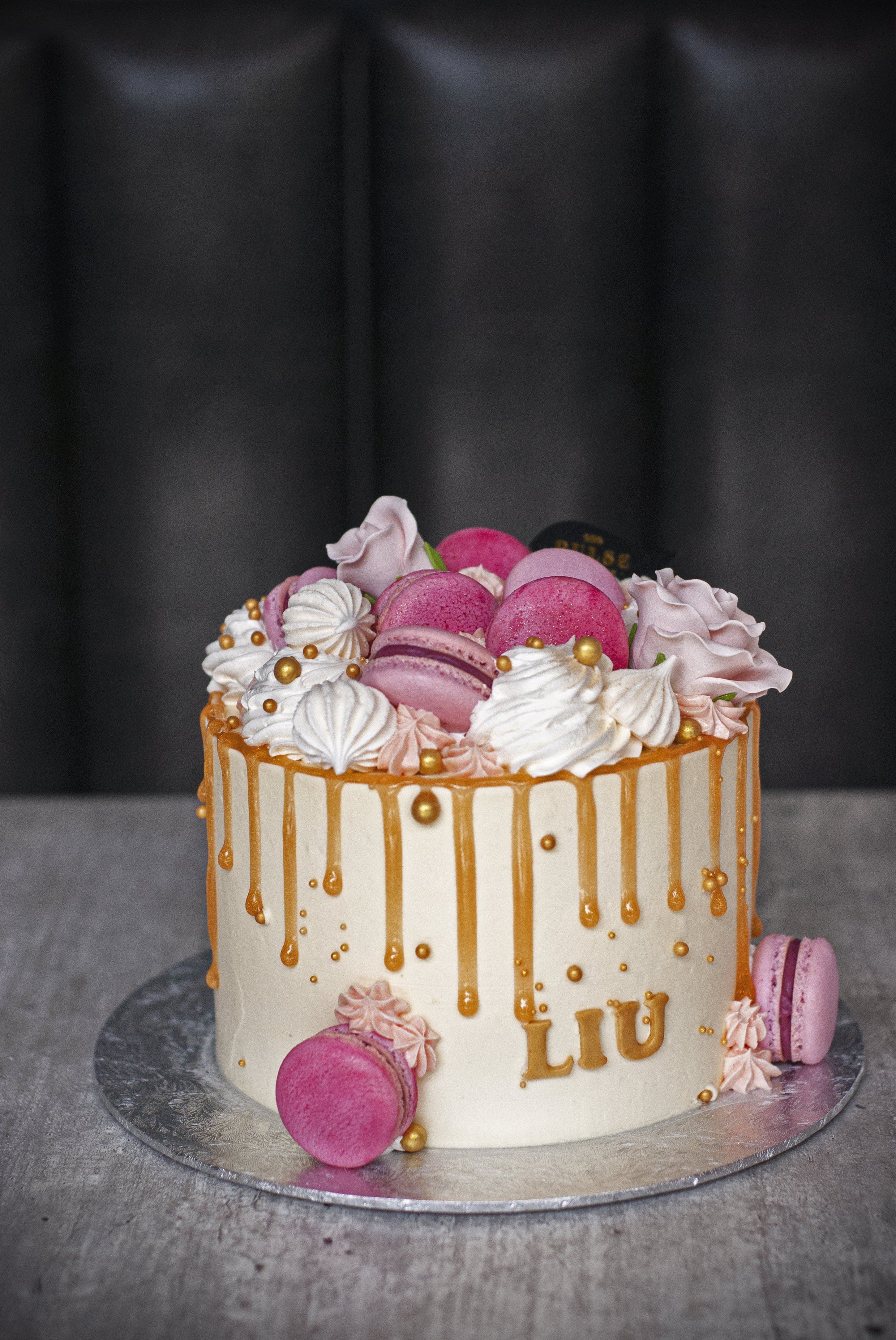 Graduation Drip Cake – HomeStyle Bakery